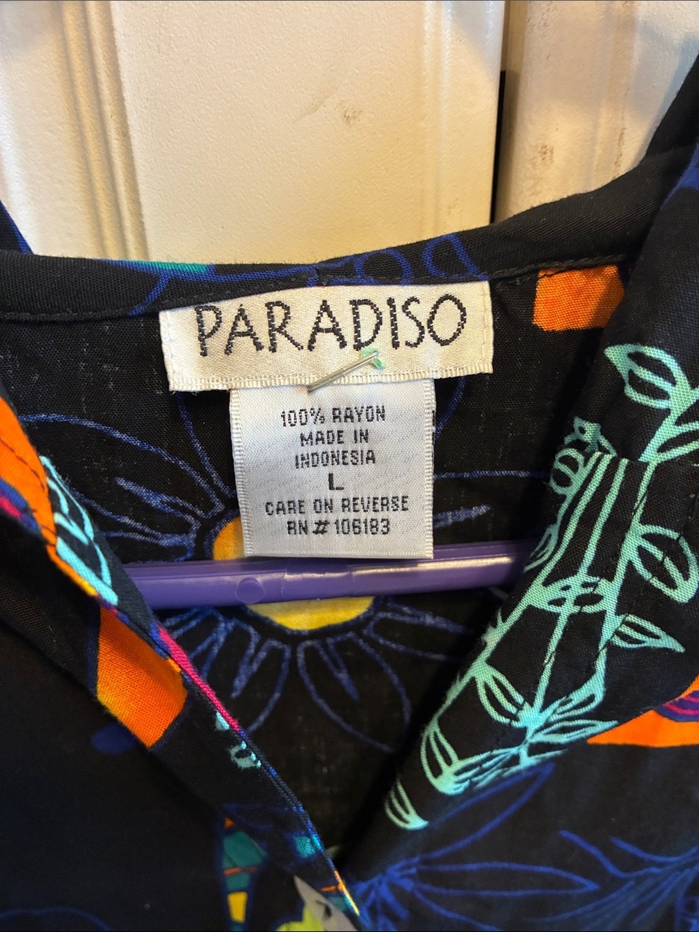 Paradiso Tropical Hoodie Button-Up Shirt - Black with Neon Floral Print, size: L - Picture 4 of 12